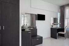 bosssuperior-room4dimitris-chachlas-1-